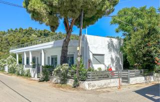 Lovely Home In Vasilika Evia - Vasilika - 8