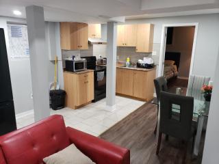 Beautiful Home - Brampton - 1