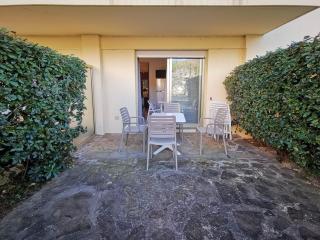 Studio en Rez-de-Jardin, 2 Couchages, à 10m de la Plage du Lavandou, Parking, Clim, Tennis. - FR-1-803-10 - Le Lavandou - 2