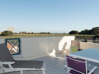Appartement T2 avec piscine, climatisation et parking, à 700m de la plage - FR-1-803-21 - Le Lavandou - 1