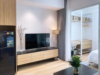 Renovated Modern 1-Bed 40m2 Apt with Pool - 8