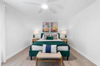 Coco's Cottage-Dog Friendly Mins to Town Chic - St. Augustine - 9