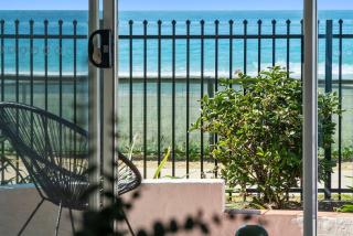 Paros on the Beach - Absolute Waterfront Living - Gold Coast - 5