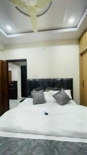 Viswanadhuni's Antilia Comfort Stay Inns Single Rooms - 8