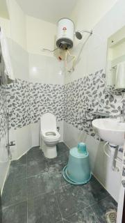 Viswanadhuni's Antilia Comfort Stay Inns Single Rooms - 7