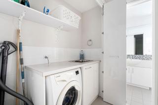 2 Conveniently Quiet Cloverdale 2brpark - Perth - 1