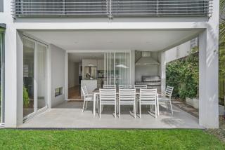 Curly Beach House - Curl Curl - 8