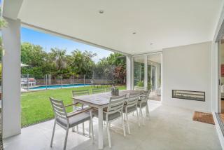 Curly Beach House - Curl Curl - 3