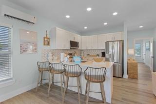 Welcome to Sunset Paradise WONDERFUL! Vacation Rental - 2633 Estero Blvd Unit B home - Fort Myers Beach - 3