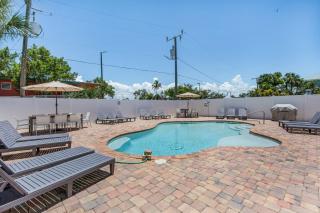 Welcome to Sunset Paradise WONDERFUL! Vacation Rental - 2633 Estero Blvd Unit B home - Fort Myers Beach - 0