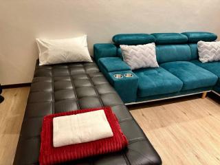 Jk deLOFTS 07 6Pax 100Mbps 2BedR 2BathR 1Carpark - 1