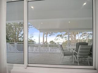 Luxury Home in the Vale - Berkeley Vale - 8
