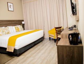 Two Rivers Hotel - Kasane - 7