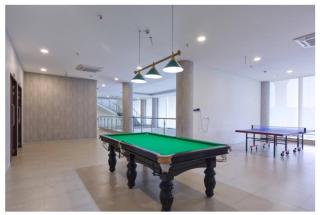 Breathtaking 3BHK on 6th floor for family only - 3