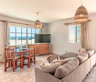 Sunny Arena Sol Apt By Dream Homes Tenerife - Puerto de Santiago - 7