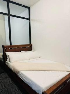 Billy's Condotel - 8