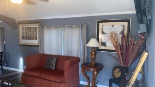 Cozy 3BR cabin with AC and Wi-Fi Fully Fenced - Memphis - 2