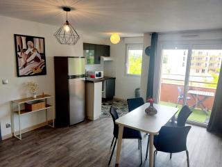 Le Montauriol - Logement avec terrasse - Piscine -Tennis - Place de parking privée - 8
