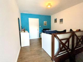 House with lovely terrace 10 min drive from the sea - Vrbnik - 4