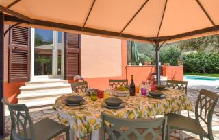 Amazing Home In Castellammare Del Golf - 8