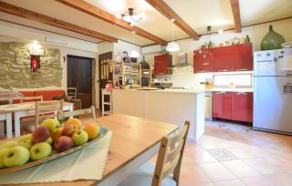 Pet Friendly Home In Laureana Cilento - Laureana Cilento - 8