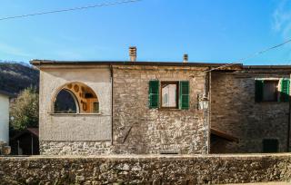 Awesome Home In Castagnetoli - Mulazzo - 2