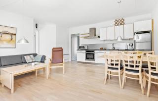 2 Bedroom Cozy Apartment In Gudhjem - Gudhjem - 6