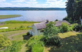 3 Bedroom Stunning Home In Tvärred - Ulricehamn - 0
