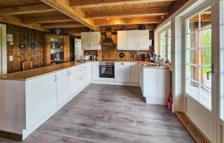 4 Bedroom Lovely Home In Hovet - 5