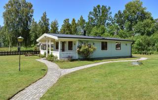 3 Bedroom Lovely Home In Källby - Källby - 0