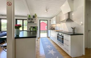 3 Bedroom Lovely Home In Källby - Källby - 4
