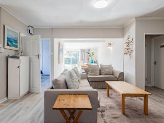 32 Main Road - Struisbaai - 3