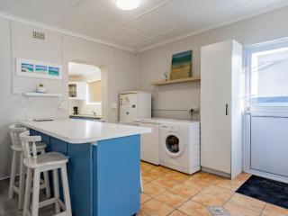 32 Main Road - Struisbaai - 2