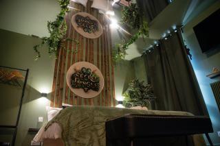 Secret Jungle - Love Room by PRIM0 C0NCIERGERIE - Royat - 8