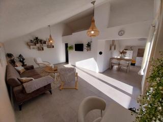 Apartment Amaterasu - Golubić - 8