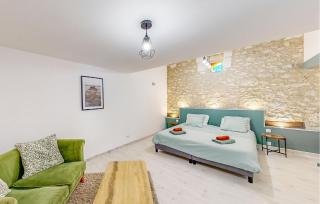 Nice Home In Mareuil En Perigord - Cercles - 4