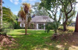 Amazing Home In Ploubezre - 9