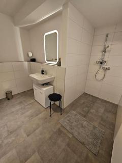 Stilvoll-möbliertes Apartment - Harsefeld - 3