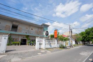 RedDoorz Syariah near Lombok Epicentrum Mall - 3