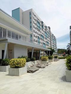 Yumi Condotel 1 - 4