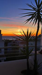 Asilah Luxury Living ------Sea View --Access to 2 pools --5 minutes From Thee Beach -----NETFIX----- Private Parking ----------------------------------Vida de Lujo ---- Vistas al mar ----- Acceso a 2 Piscinas ------a 5 minutos de playa - Tangeri - 6