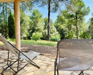 Villa 13 personnes - 1 hectare de parc naturel - piscine - 7