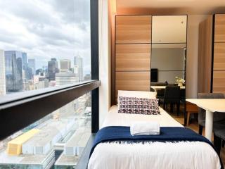Stylish Urban Retreat in Melbourne CBD - 2