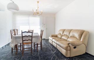 2 Bedroom Nice Home In Chateaurenard - Châteaurenard - 0