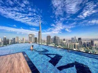 Boulevard 2 Bedroom Family Apartment with BURJ KHALIFA view and INFINITY POOL in 64th Floor Dubai Downtown - Dubái - 8