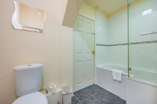 *G11H* for a cosy luxurious lovely stay + Free Parking + Free Fast WiFi perfect for work or pleasure* - Bramley - 5