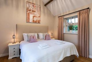 Beach Tree House - - 8