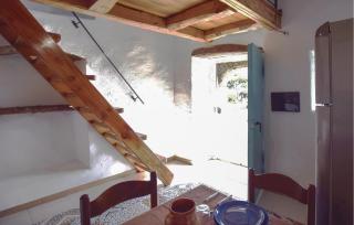 1 Bedroom Cozy Home In Longobardi - Longobardi - 5