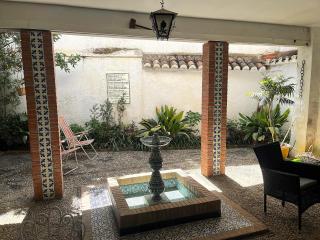 Apartamento Completo en el Casco histórico con vista a la Sierra Nevada - 8