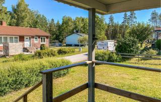 3 Bedroom Lovely Home In Alstermo - 2